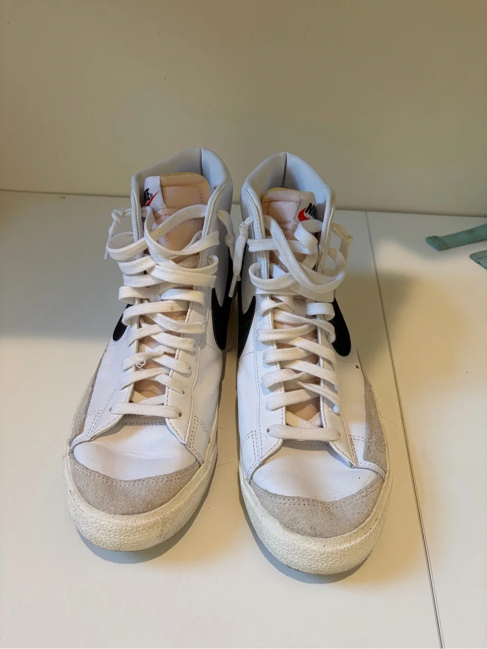 Nike Blazer Mid Vintage '77 Sneakers - White with Black Swoosh